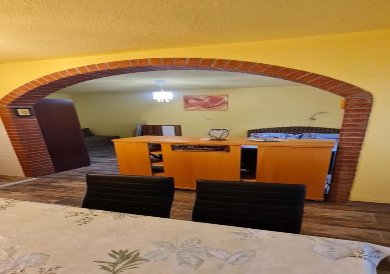 Oazis Apartman ハルカーニャ エクステリア 写真